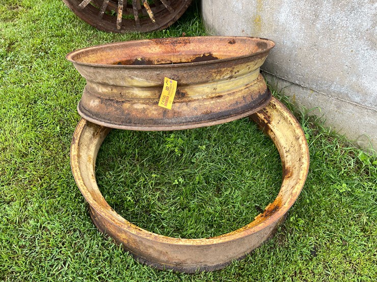 #7456-•-pair-of-tractor-tire-rims-image-1