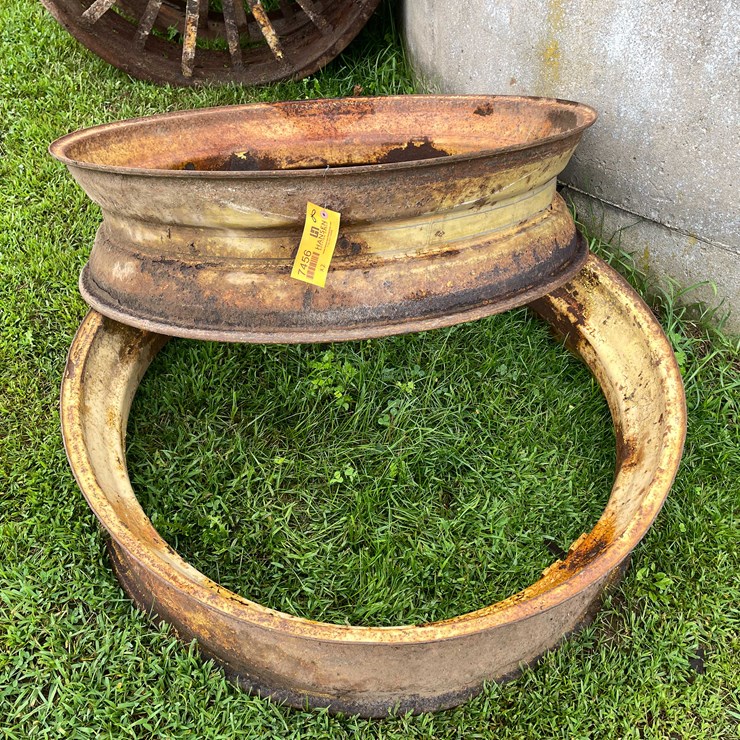 #7456 • Pair of Tractor Tire Rims