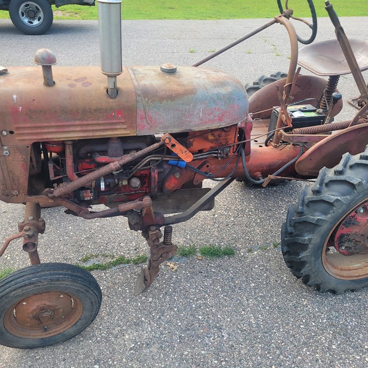 1949 INTERNATIONAL CUB