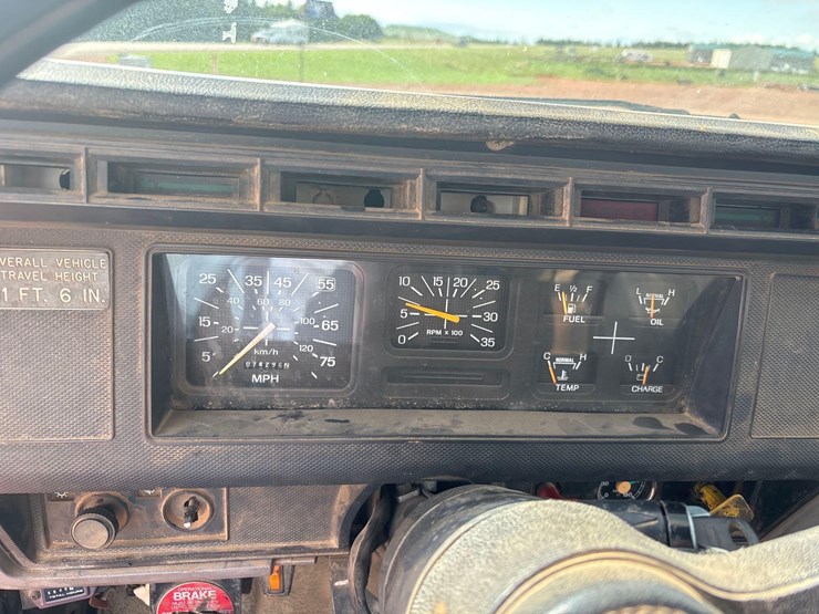 1996-ford-ds-bucket-truck-image-26