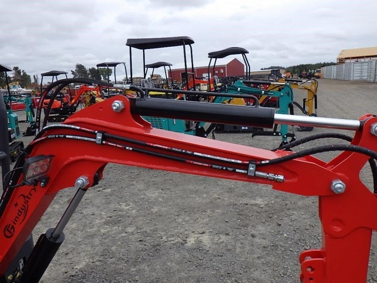 2025-cfg-mx15rx-hydraulic-excavator-image-12