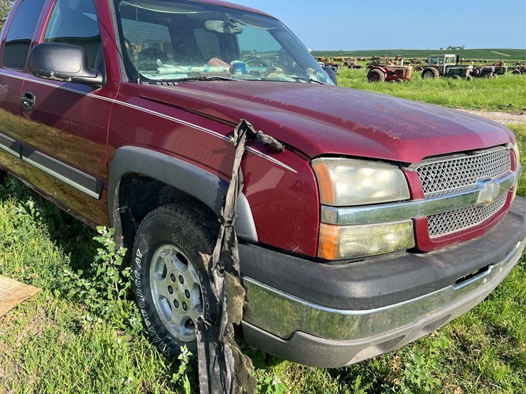 extended-cab-chevy-image-9