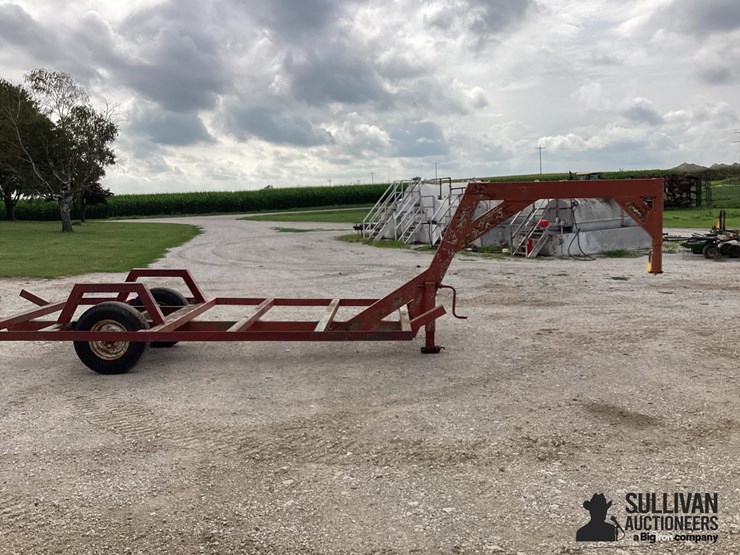 6-bale-gooseneck-hay-trailer-image-4