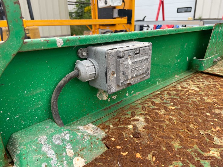 #1368-•-19'-scissor-lift-(o2)-image-34