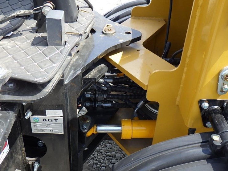 2025-agt-bh50g-loader-backhoe-image-9