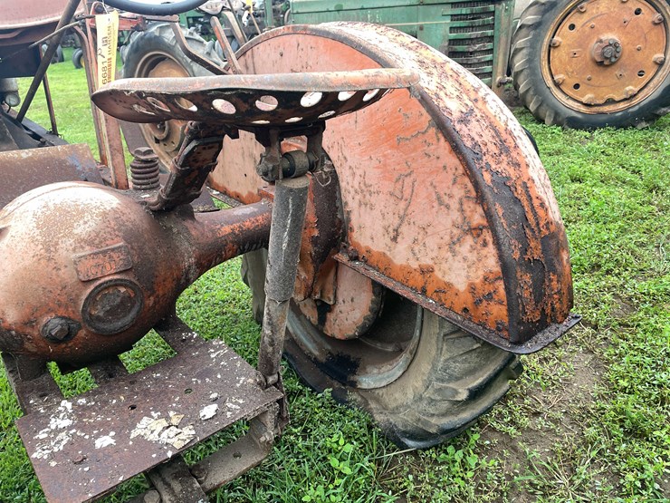 #6681-•-1937-allis-chalmers-tractor-image-7