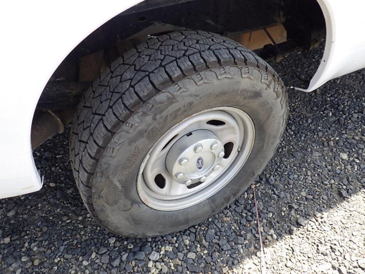 2014-ford-f250-image-25