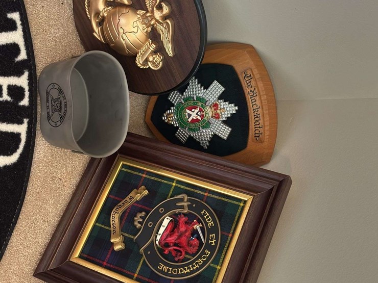 marine-corp-&-more-assorted-items-image-7