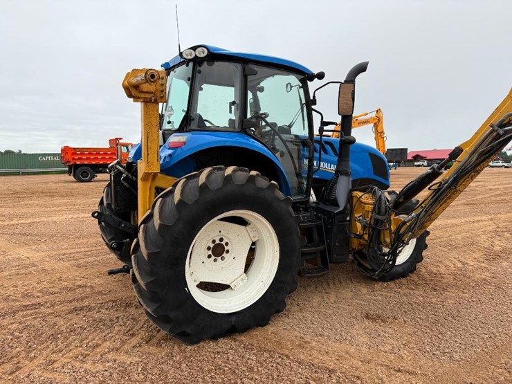 2016-new-holland-ts6.110-image-6