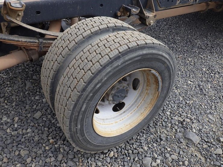 2019-ford-f550-image-30