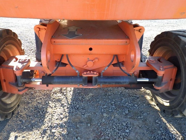 2007-jlg-800s-image-34