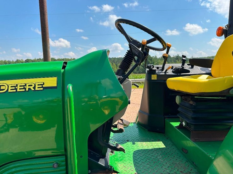 2007-john-deere-6215-image-38