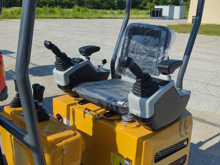 cfg-industrial-mini-excavator---mx12rx---(2025)-image-12