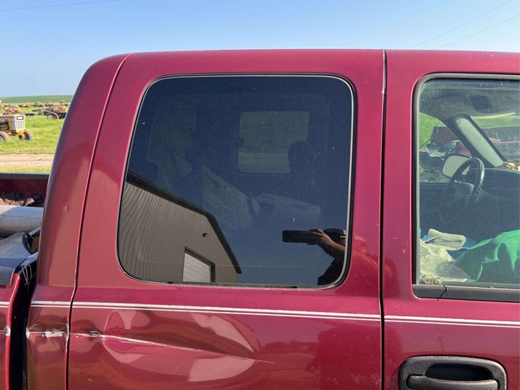 extended-cab-chevy-image-25
