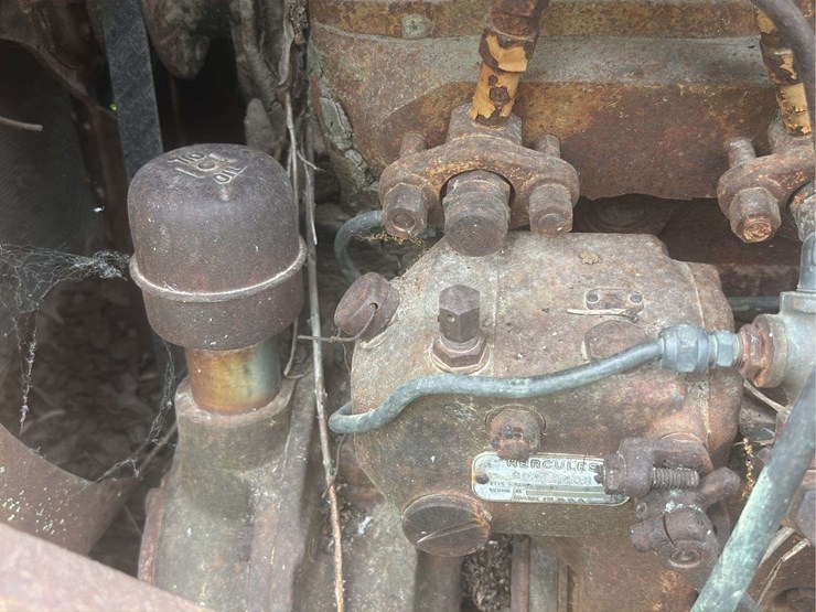 oliver-cleatrac-adh-crawler-image-26
