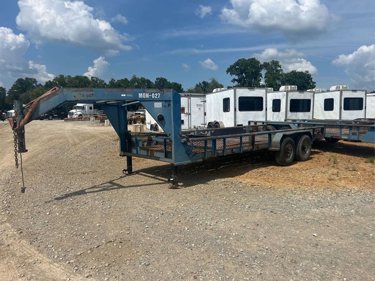 2013-80"-x-20'-t/a-gooseneck-trailer-image-1