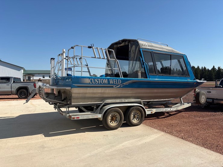 custom-weld-white-water-special-boat-image-7