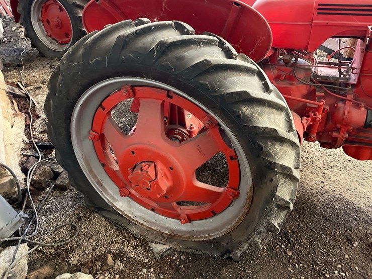 case-sc-tractor-image-5