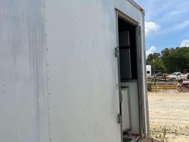 2014-arising-80"-x-16'-t/a-enclosed-trailer-image-16