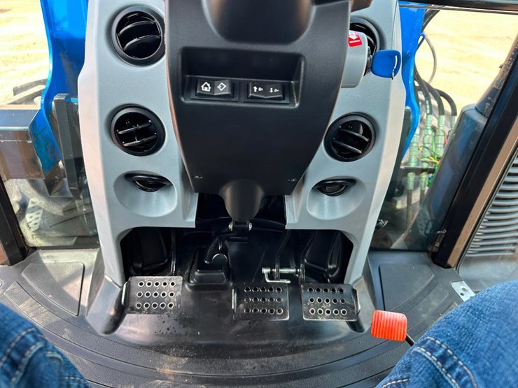 2016-new-holland-t4.120-image-65