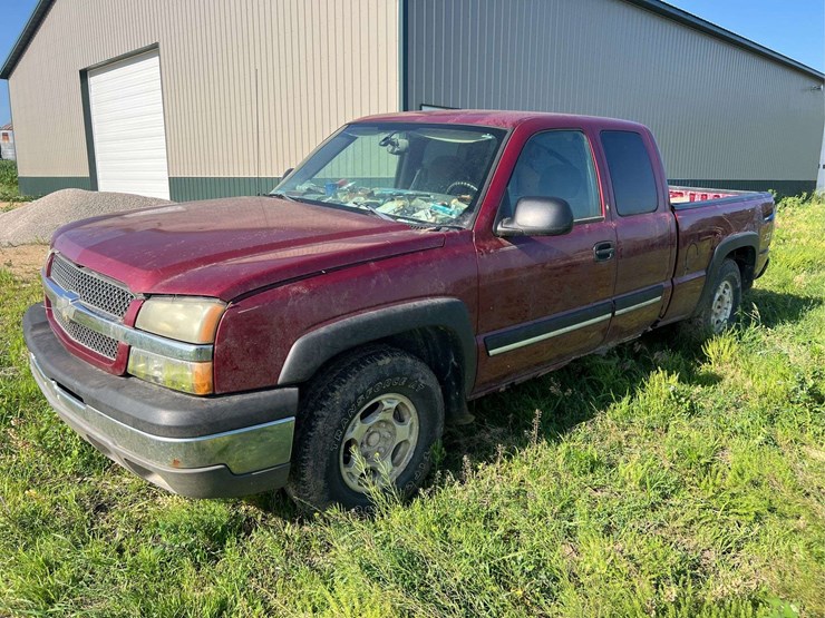 extended-cab-chevy-image-1