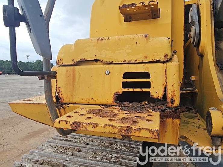 2011-deere-250g-lc-image-34