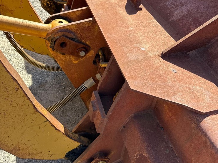caterpillar-938g-image-5
