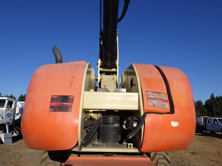 2007-jlg-800s-image-7
