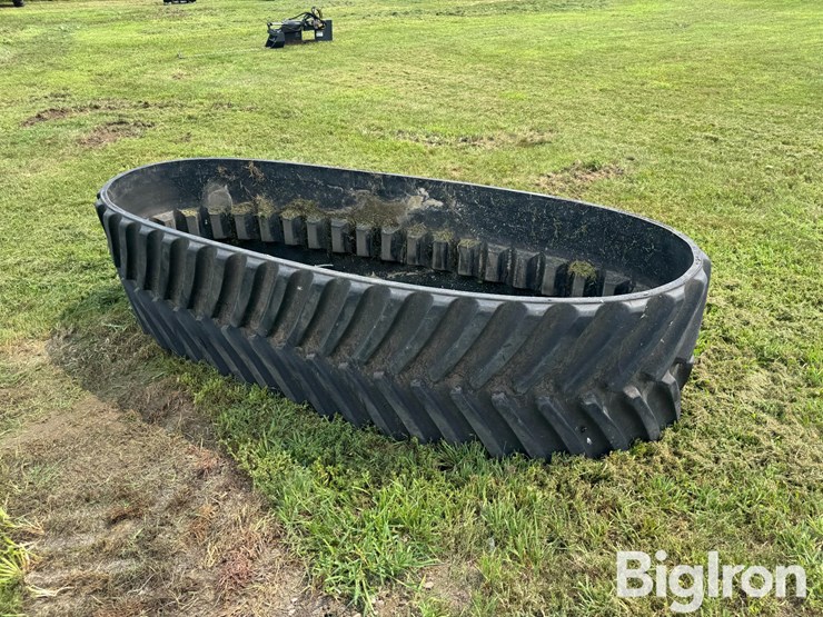 goodyear-30"-quad-track-track-image-6