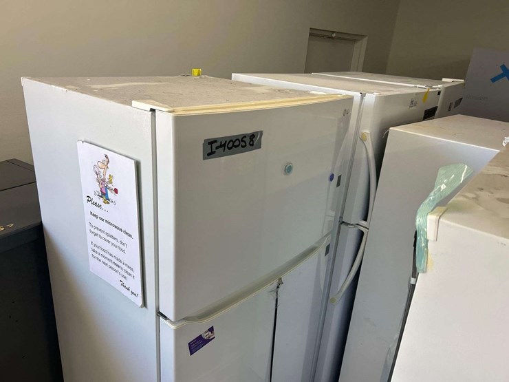 5-upright-refrigerators-image-3