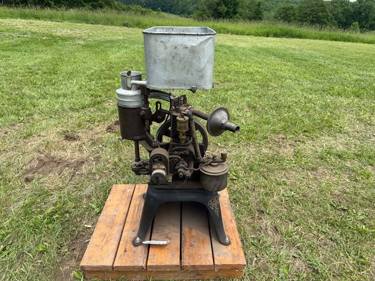 standard-gas-engine-cream-separator-image-1
