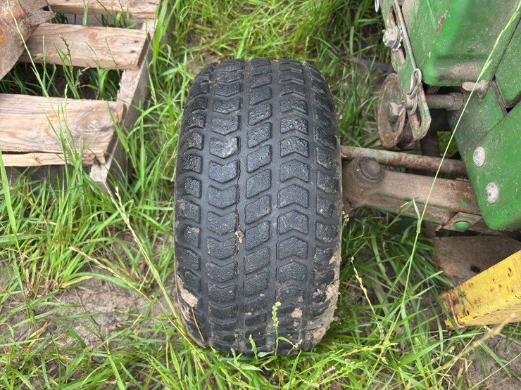 john-deere-110-image-64