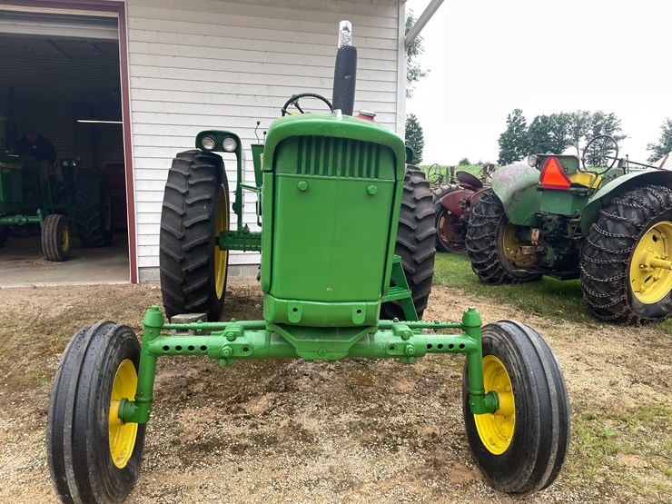 #6668-•-1971-john-deere-tractor-image-3