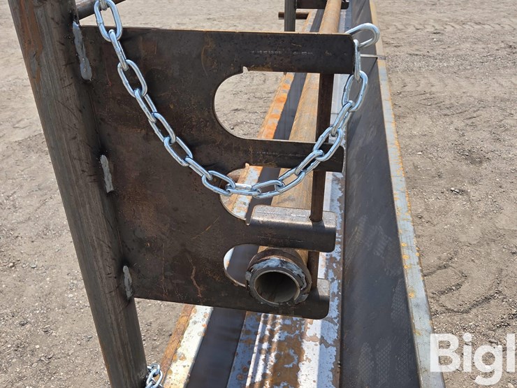24'-free-standing-panel-w/-feed-trough-image-10