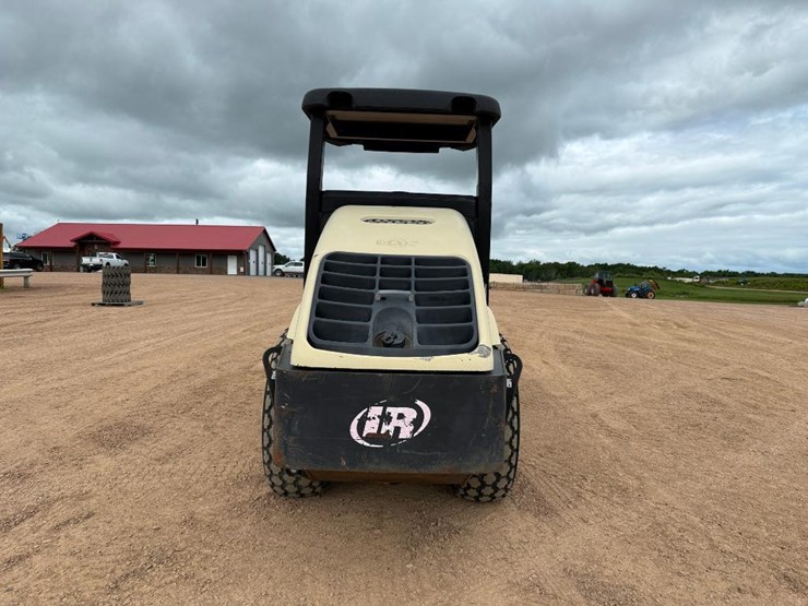 2002-ingersoll-rand-sd70d-image-7
