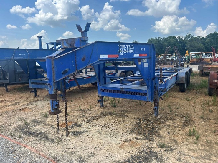 2011-5'-x-22'-t/a-gooseneck-trailer-image-1