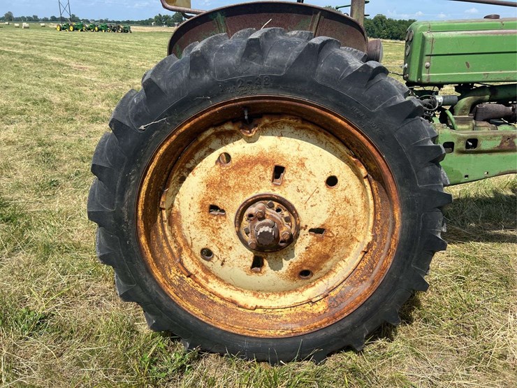 1951-john-deere-b-image-50