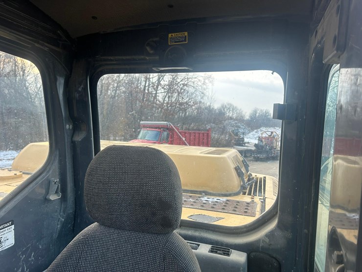 2003-deere-200c-lc-image-56