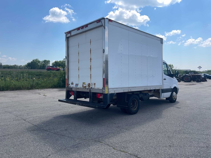 2011-freightliner-sprinter-3500-image-6