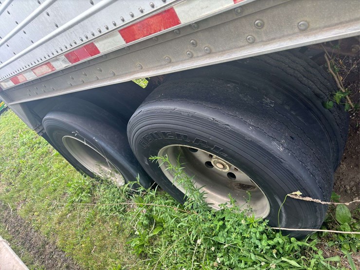 wilson-pace-setter-hopper-bottom-semi-trailer-image-9