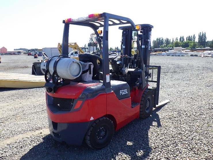 2023-rum-fg25l-forklift-image-4