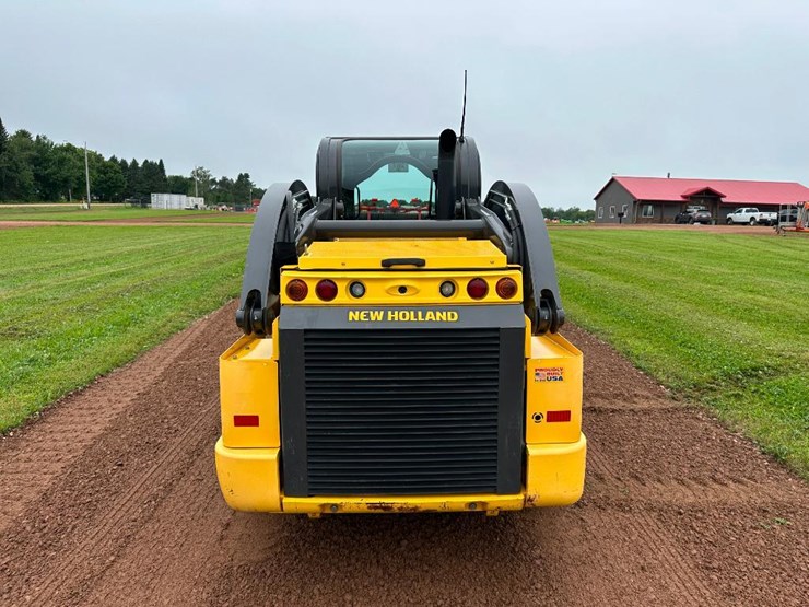 2021-new-holland-l334-image-5