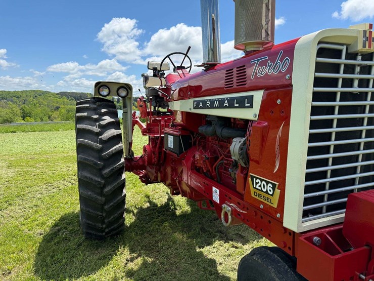 farmall-1206-image-14