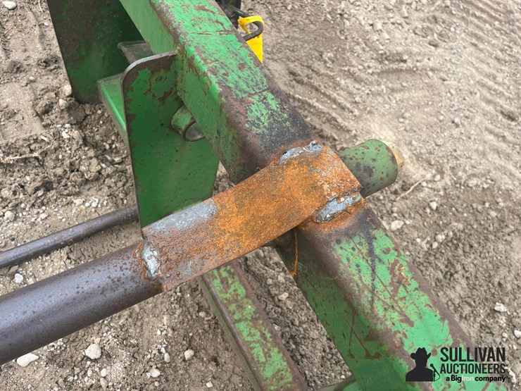 john-deere-3-prong-bale-spear-image-11
