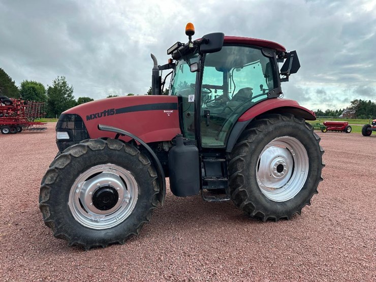 2006-case-ih-mxu115-image-1