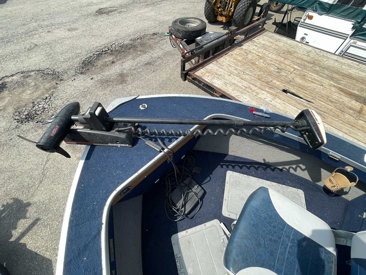 #1353-•-1993-sylvan-pro-fisherman-boat-(of)-image-21