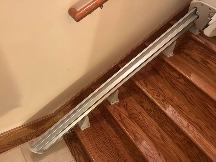 bruno-stair-lift---80”-l-image-5