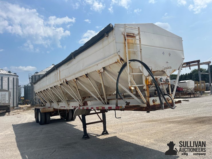 1995-ray-man-t/a-fertilizer-tender-trailer-image-3