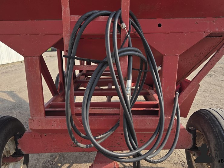 grain-cart-w/hydraulic-auger-image-14