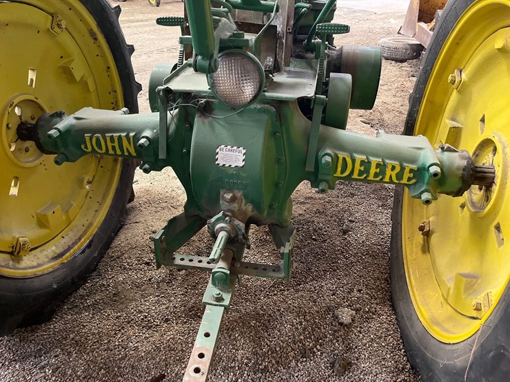 john-deere-b-image-7